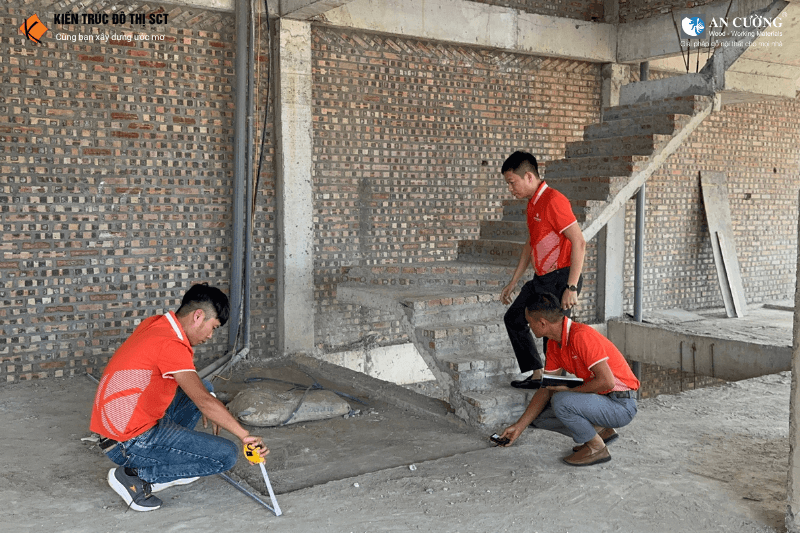 Đội ngũ SCT trực tiếp đến công trình đo đạc và lên thiết kế tôi đa công năng và diện tích cho ngôi nhà của bạn